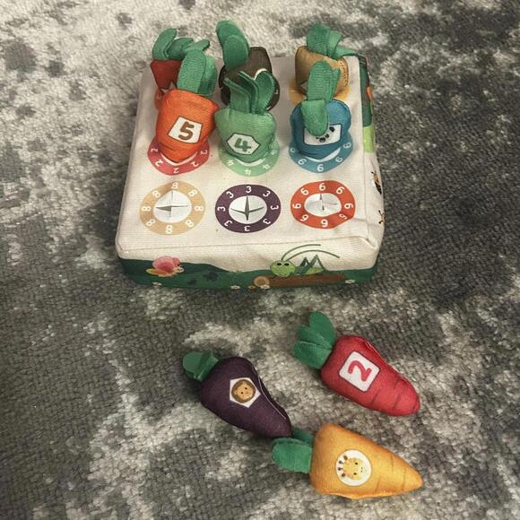 Plush Montessori Pull and Pick Pull Harvest Garden Sorting Toy (NEW) - Picture 2 of 2